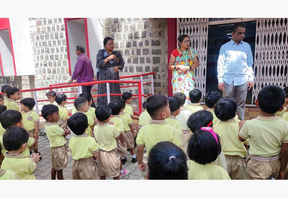 KG Student Visit to Post Office